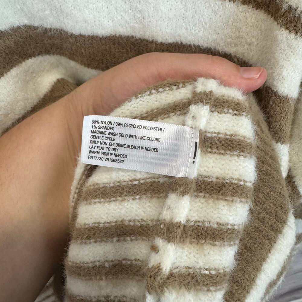 Ava & Viv Plus Size Cream & Tan Striped V-Neck Oversized Sweater Size 1X - Picture 7 of 9